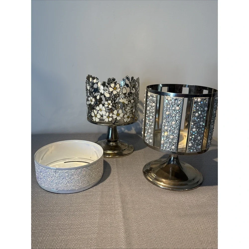 BATH & BODY WORKS SILVER‎ GEM PEARLS FLOWER PEDESTAL 3 WICK CANDLE SLEVE HOLDER